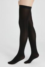 Siyah Diz Üstü Varis Çorabı