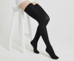 Siyah Diz Üstü Varis Çorabı - Görsel 3