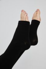 Siyah Diz Altı Varis Çorabı - Görsel 8